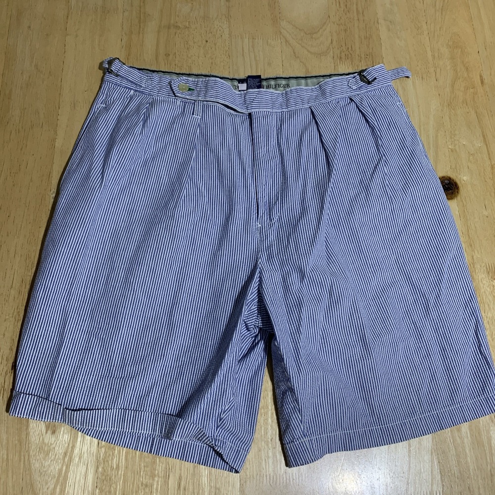 Tommy Hilfiger Men's 36 Seersucker Striped Shorts Blue White Cotton Pleated
